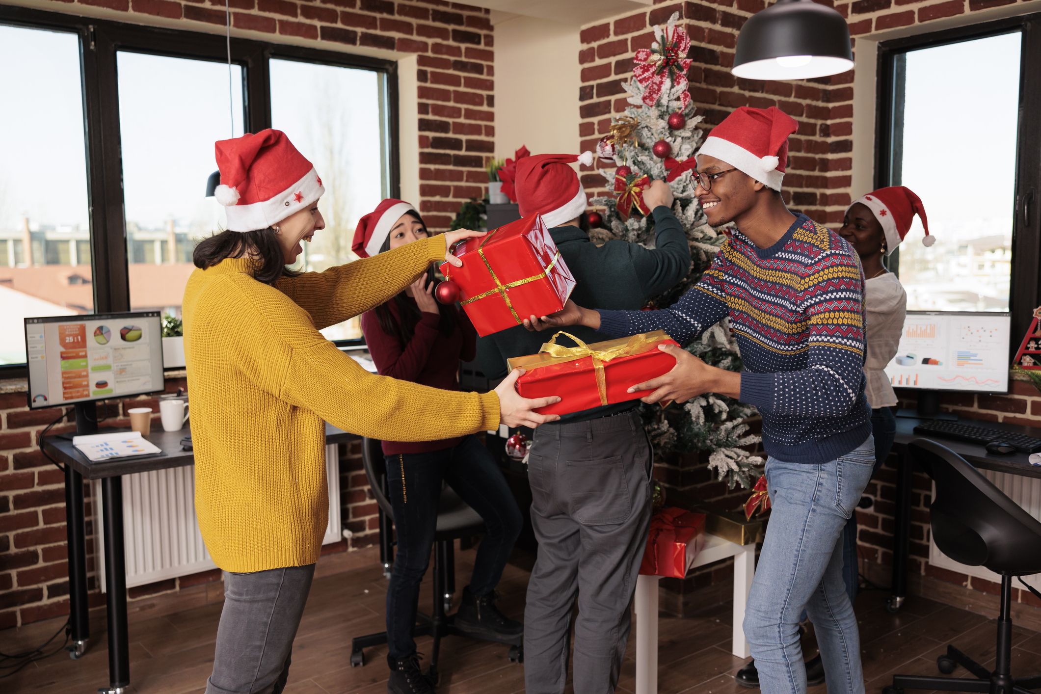 Gift-Giving Ideas this Christmas in 2024 in Oakland Twp, MI